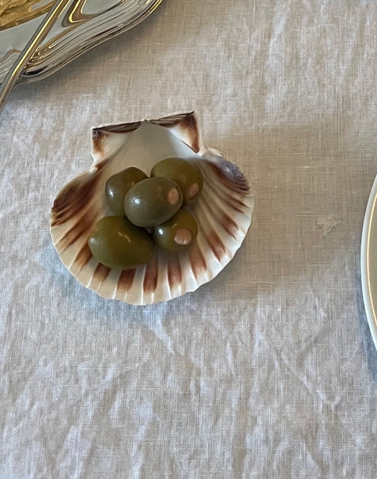 Genuine Shell for Your Favourite Condiments