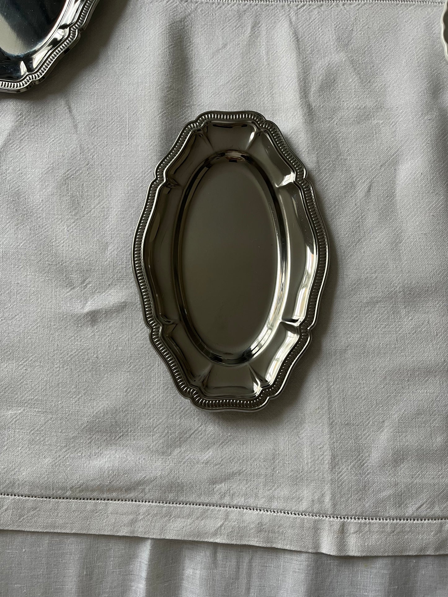 Small Pearl Edged Dish