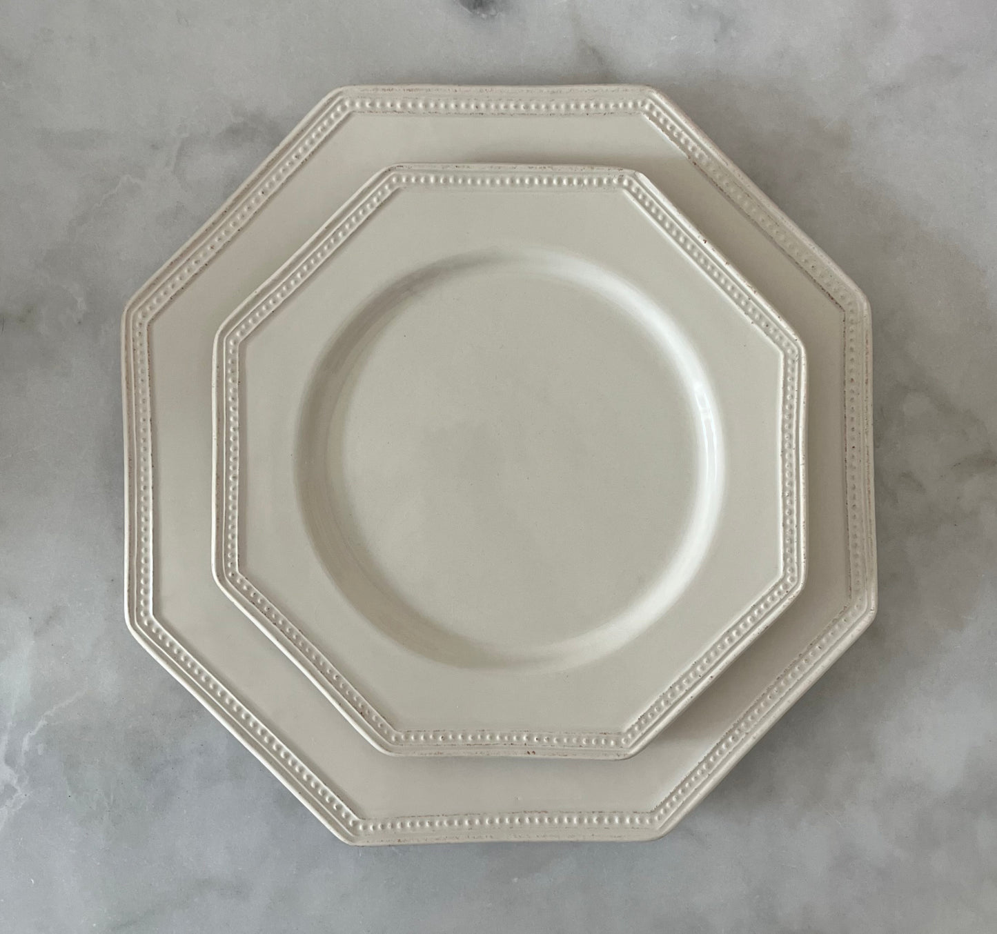 Structured Cream Dish