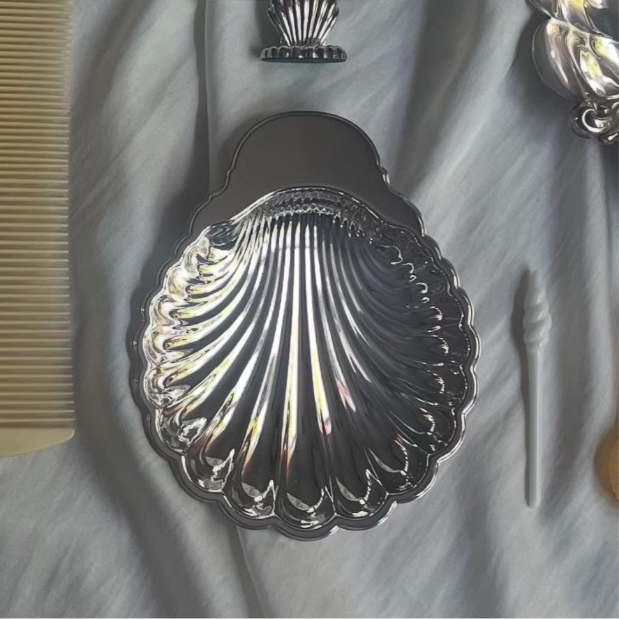 Exquisite Silver Plated Shell Dish