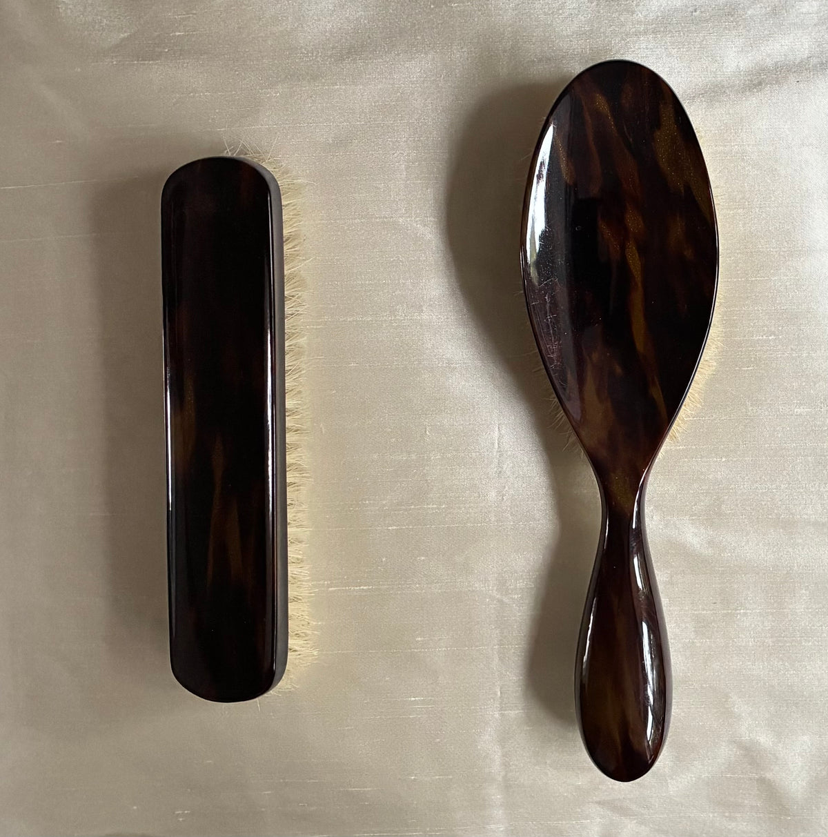 TORTOISESHELL ACETATE BRUSHES
