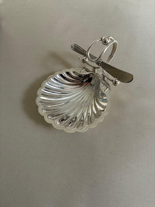 Shell Butter Dish with Knife